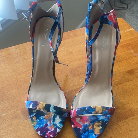 Open-Toe, multi-color, High Heel - Picture 2 of 5